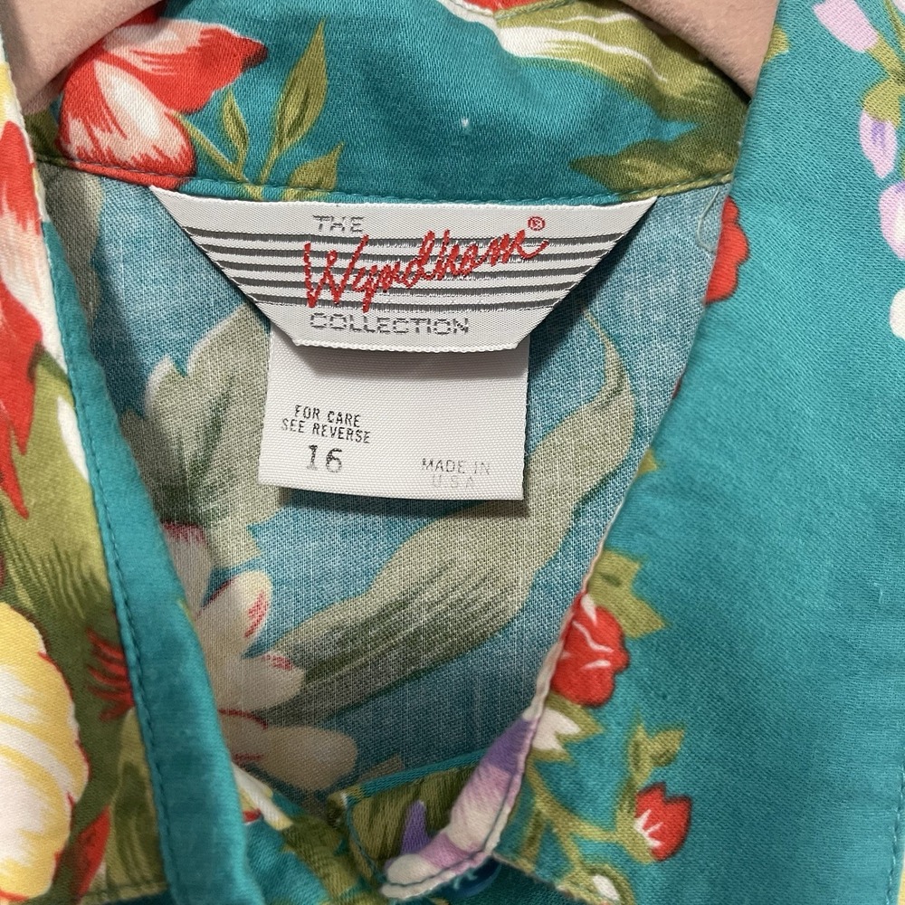 Vintage Wyndham Collection Womens Hawaiian Button Shirt Sz 16 S/M Floral Multi - Picture 3 of 6